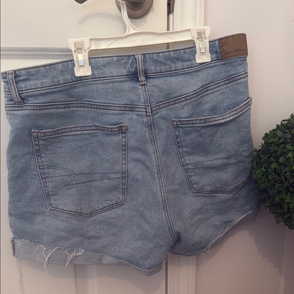 American Eagle Distressed ripped Denim Jean Shorts💙